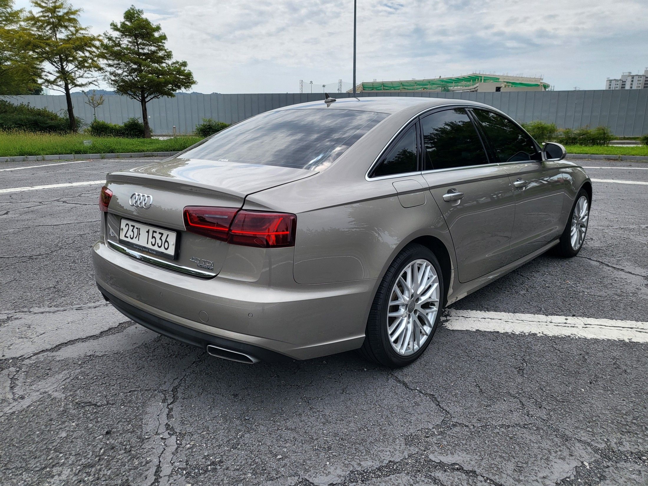 AUDI A6 2016
