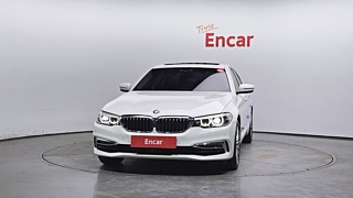 BMW 5-SERIES G30 2019