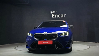 BMW M5 G90 2025