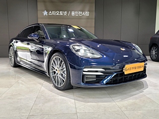 PORSCHE PANAMERA 971 2021