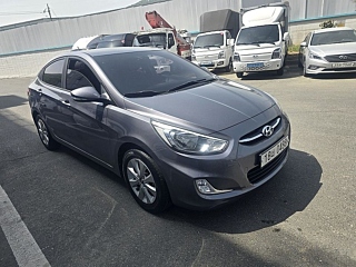 HYUNDAI ACCENT NEW 2016