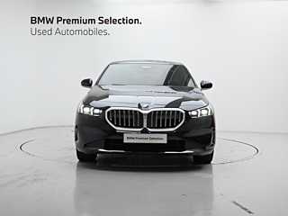 BMW 5-SERIES G60 2024