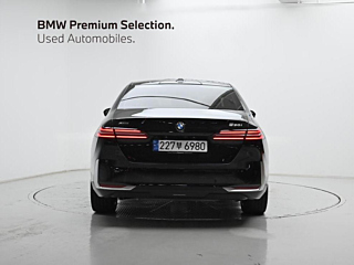BMW 5-SERIES G60 2024