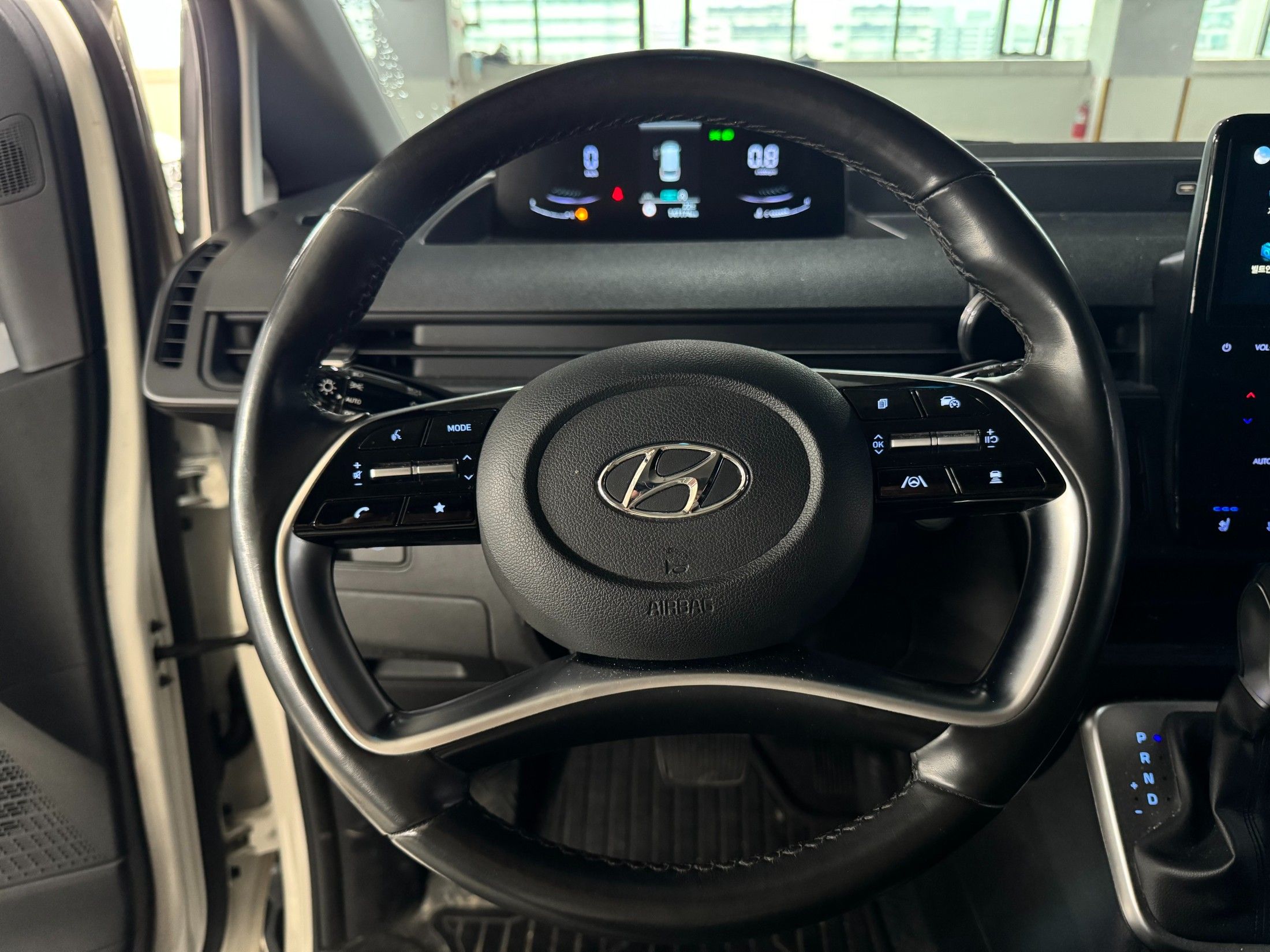 HYUNDAI STARIA 2021