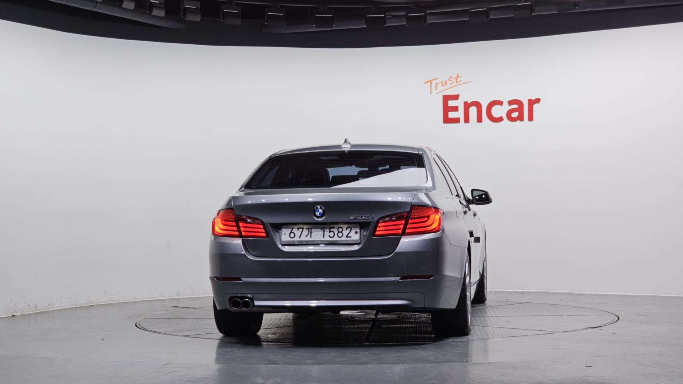 BMW 5-SERIES F10 2012