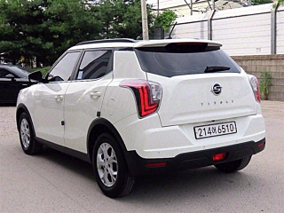 SSANGYONG TIVOLI VERY NEW 2021