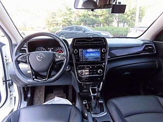 SSANGYONG TIVOLI VERY NEW 2021