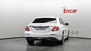 MERCEDES BENZ E-CLASS W213 2019