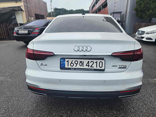 AUDI A4 B9 2022