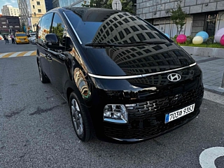 HYUNDAI STARIA 2025
