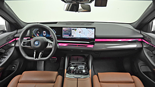 BMW 5-SERIES G60 2025