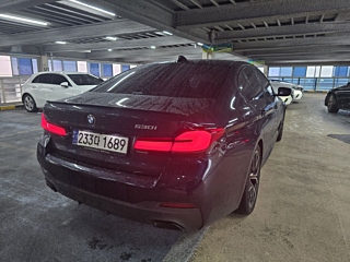BMW 5-SERIES G30 2021