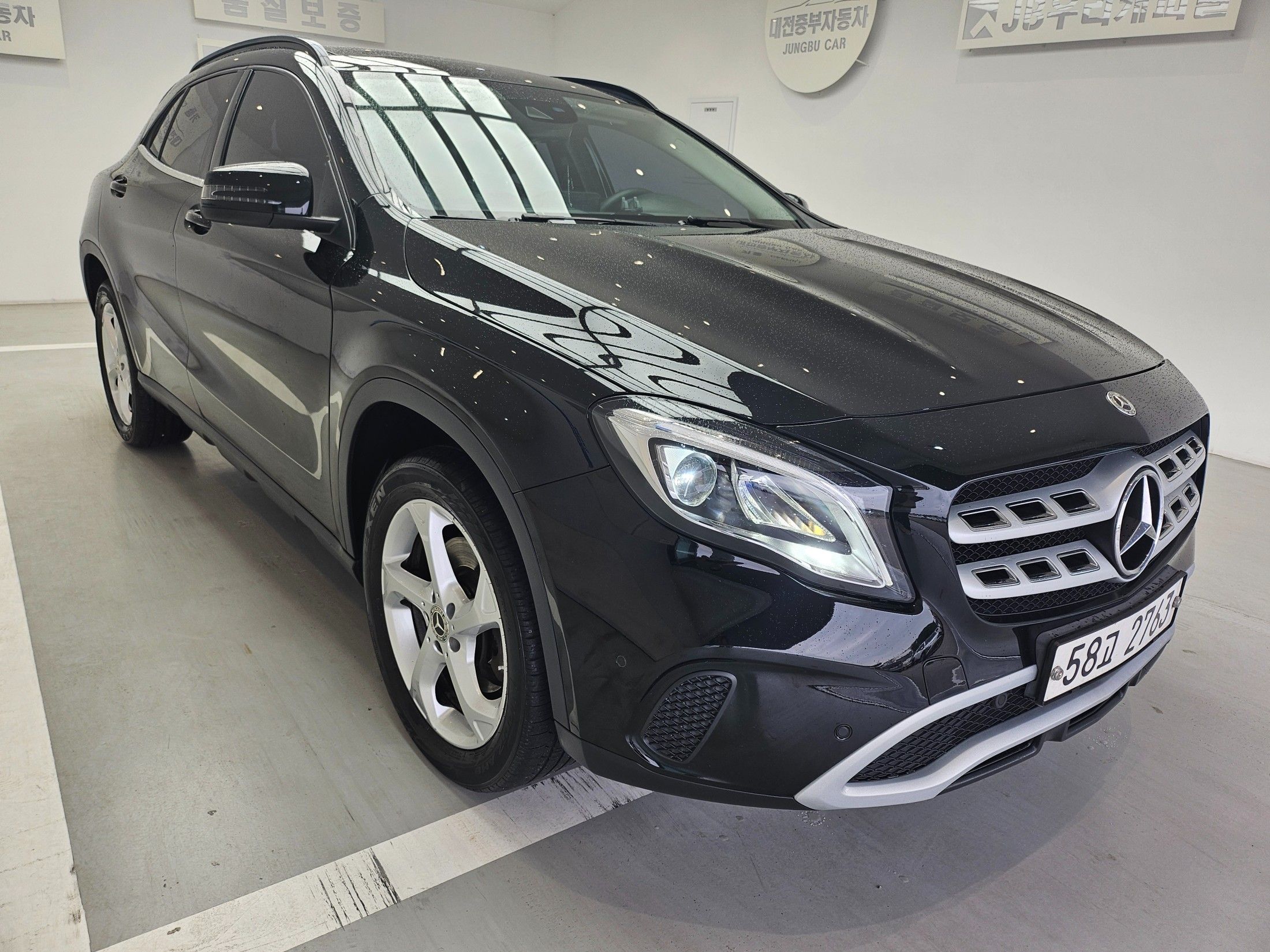 MERCEDES BENZ GLA-CLASS X156 2017