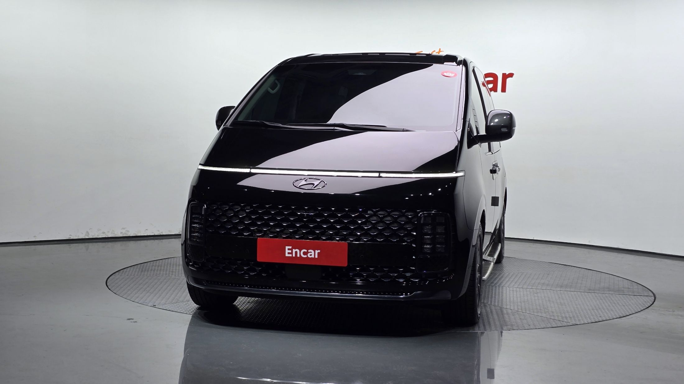HYUNDAI STARIA 2023