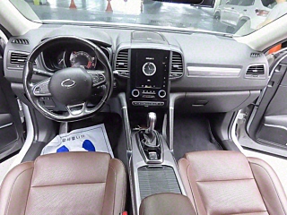 SAMSUNG QM6 2019
