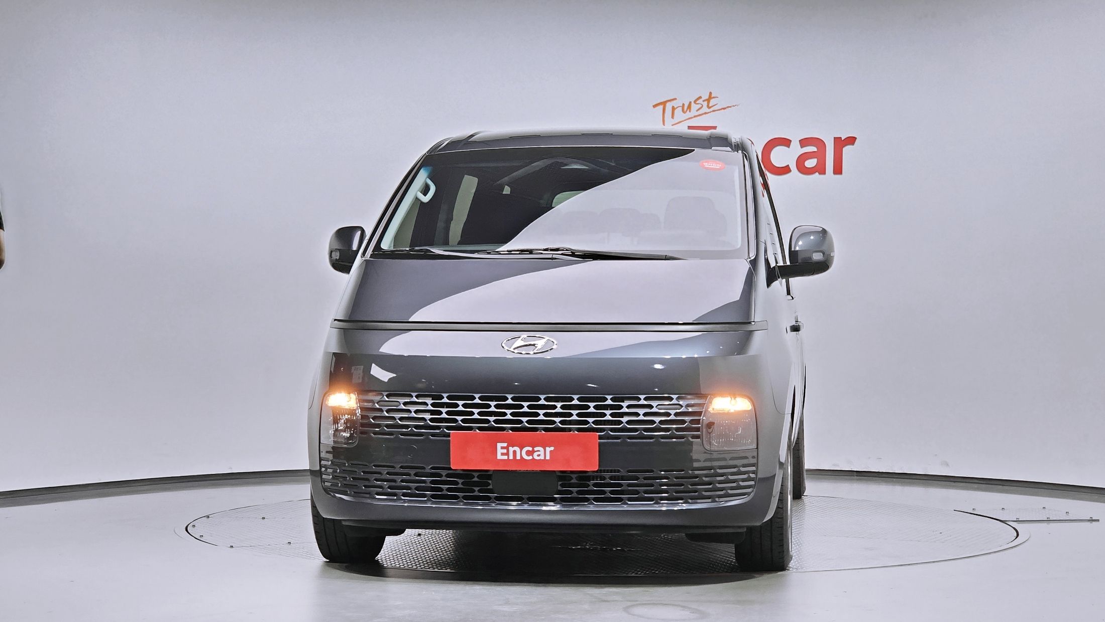 HYUNDAI STARIA 2023