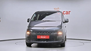 HYUNDAI STARIA 2023