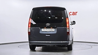 HYUNDAI STARIA 2023