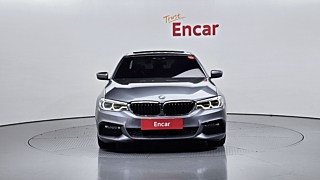 BMW 5-SERIES G30 2017