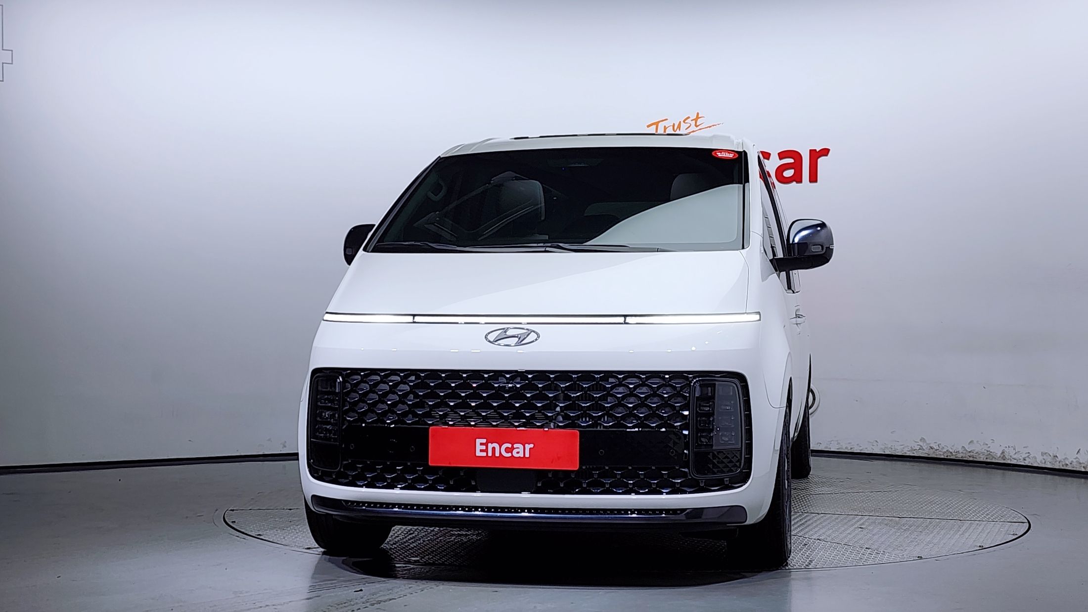 HYUNDAI STARIA 2023