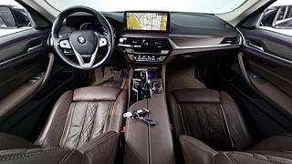 BMW 5-SERIES G30 2021