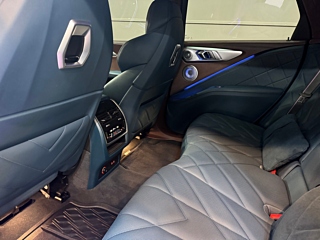 BMW XM G09 2023