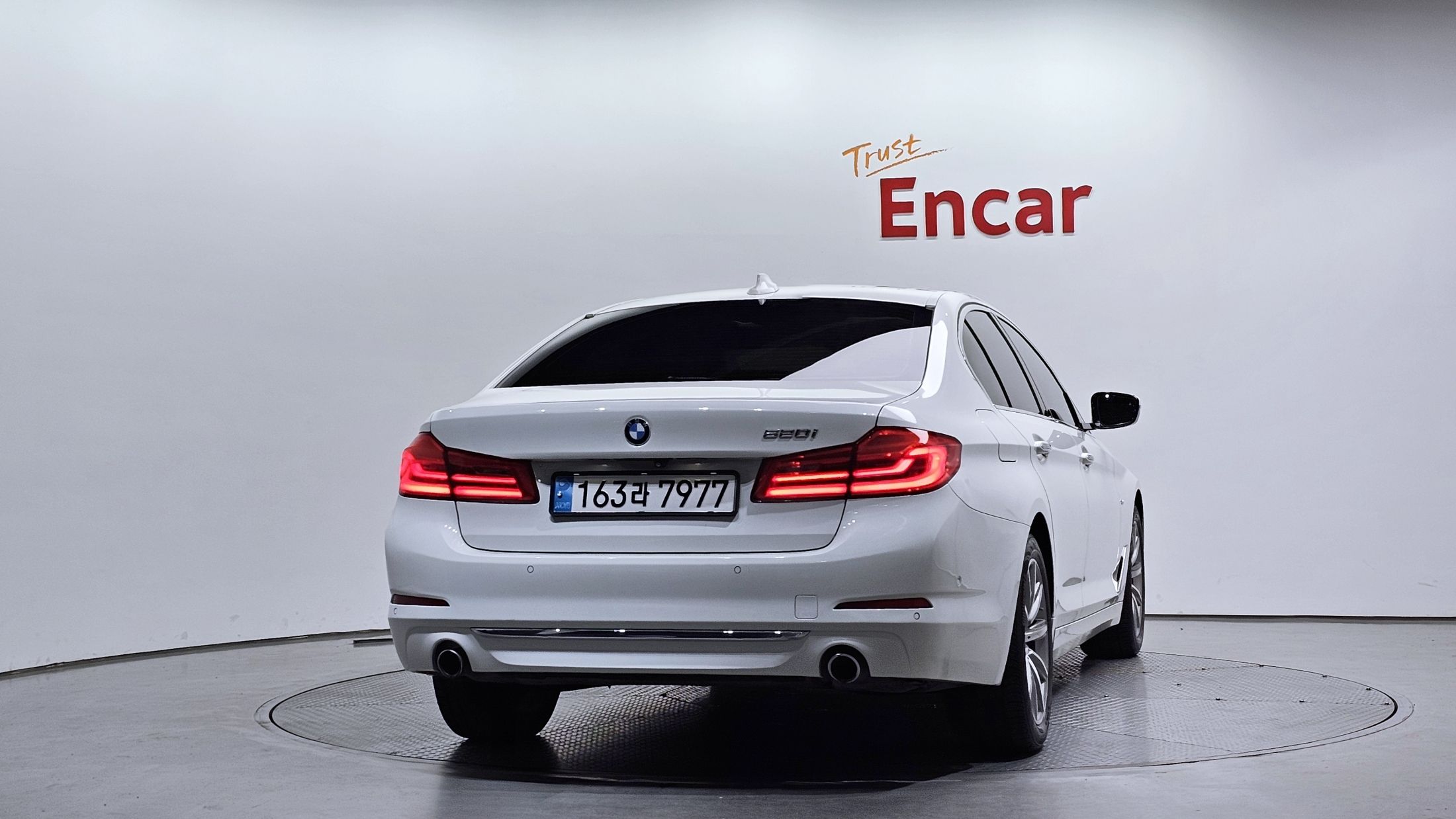 BMW 5-SERIES G30 2018