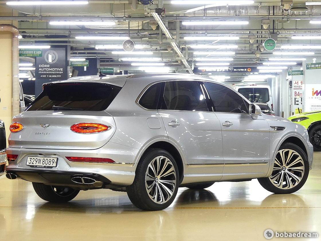 BENTLEY BENTAYGA 2022