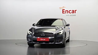 INFINITI Q70 2019