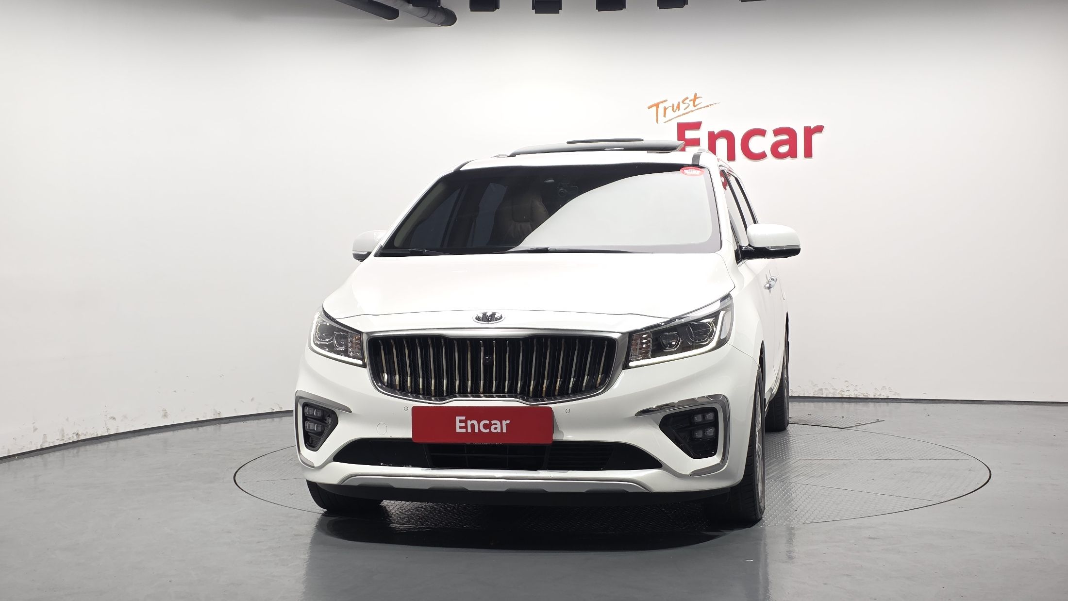 KIA CARNIVAL 2018