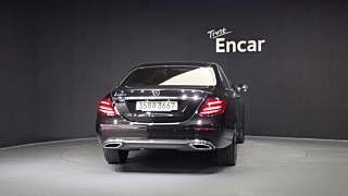 MERCEDES BENZ E-CLASS W213 2020
