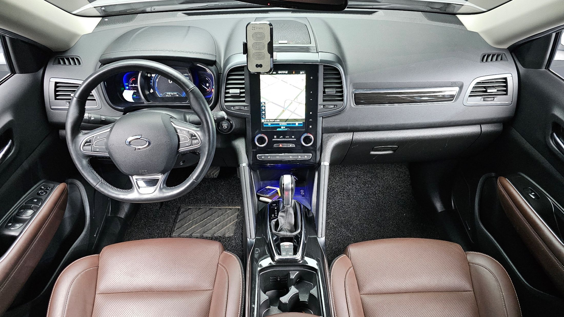 SAMSUNG QM6 2019