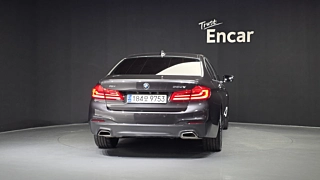 BMW 5-SERIES G30 2020