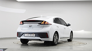 HYUNDAI IONIQ HYBRID 2019