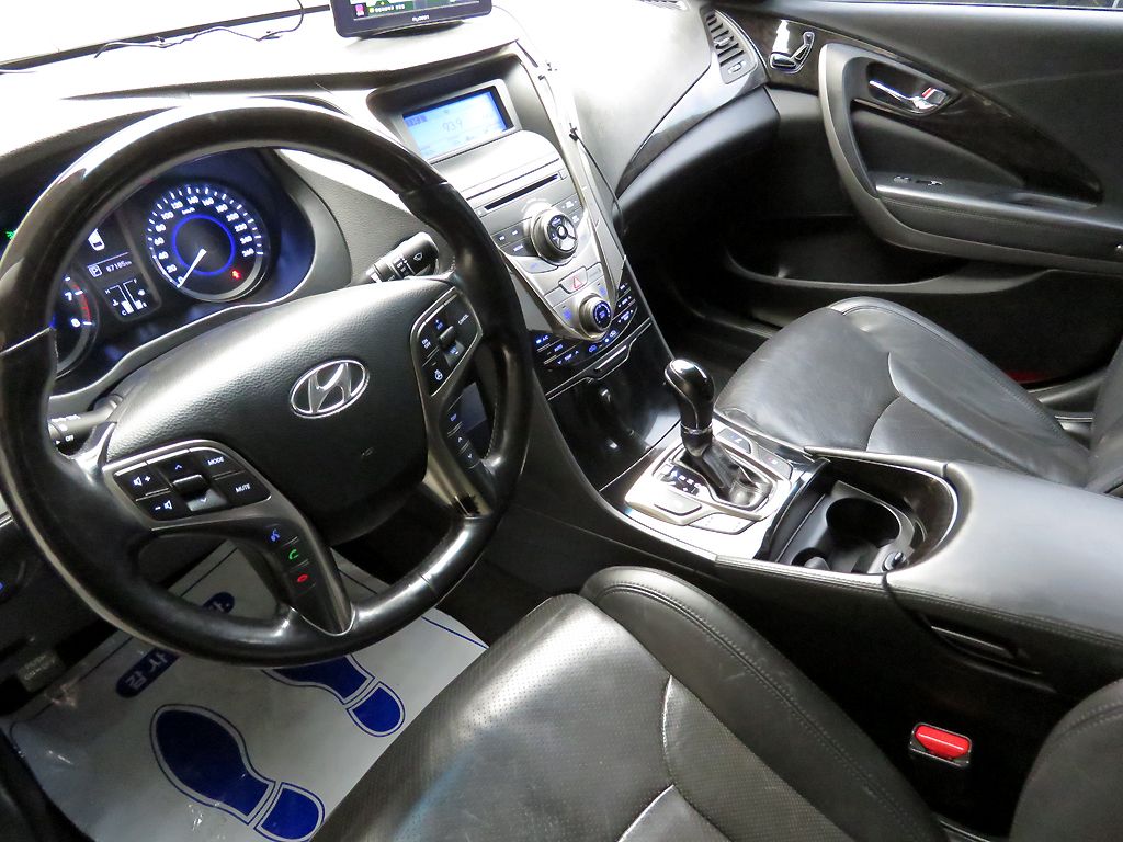 HYUNDAI GRANDEUR HG 2011