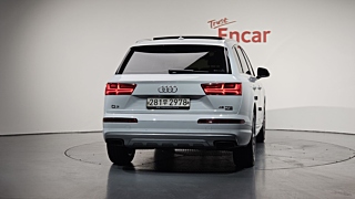 AUDI Q7 4M 2019