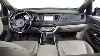 KIA CARNIVAL 2017
