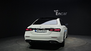 MERCEDES BENZ E-CLASS W213 2023