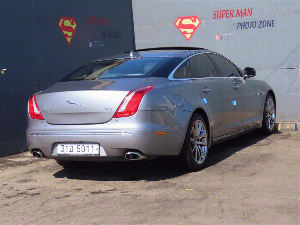 JAGUAR XJ 2012