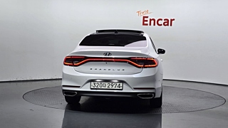 HYUNDAI GRANDEUR IG 2017
