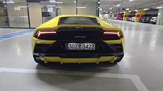 LAMBORGHINI HURACAN 2022