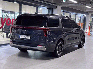 KIA CARNIVAL 2024