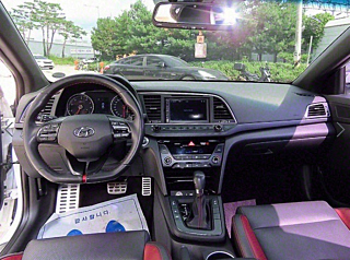HYUNDAI AVANTE AD 2016