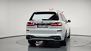 BMW X7 G07 2021