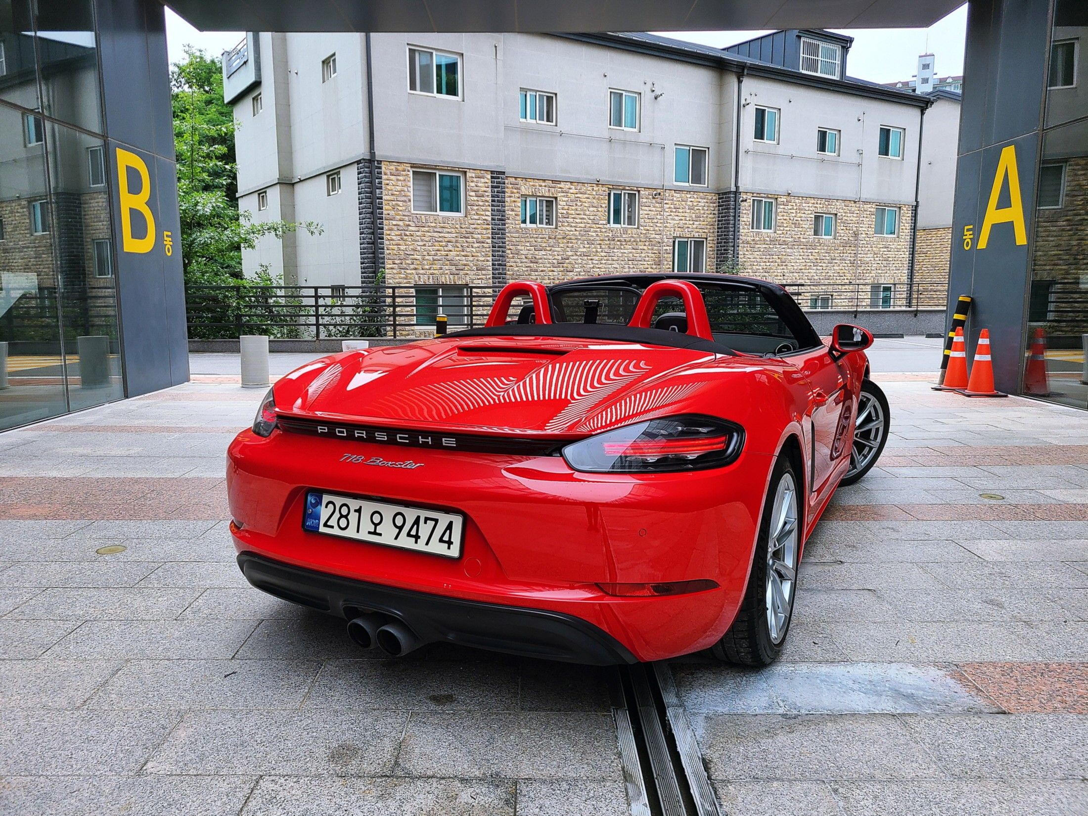 PORSCHE 718 BOXSTER 2018