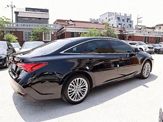 TOYOTA AVALON 2022