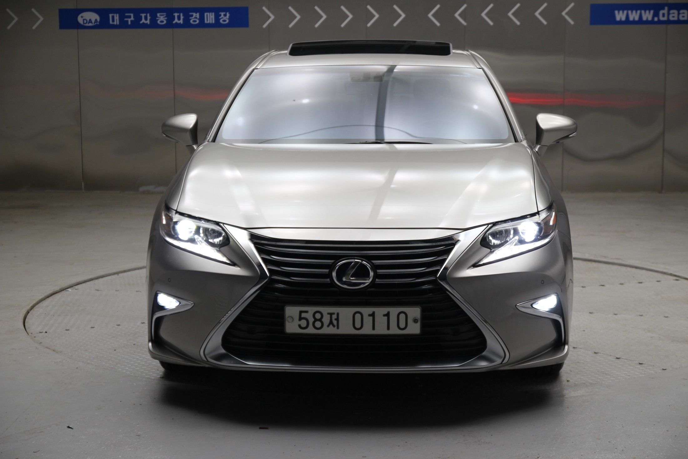 LEXUS ES300H 2016