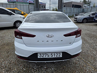 HYUNDAI AVANTE AD 2019