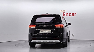 KIA CARNIVAL 2018
