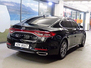 HYUNDAI GRANDEUR IG 2017